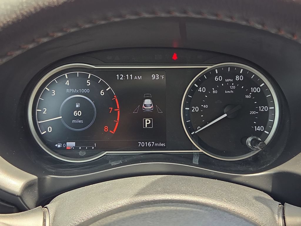 Used 2018 Nissan Kicks SR w/ Interior Electronics Package FWD image 10