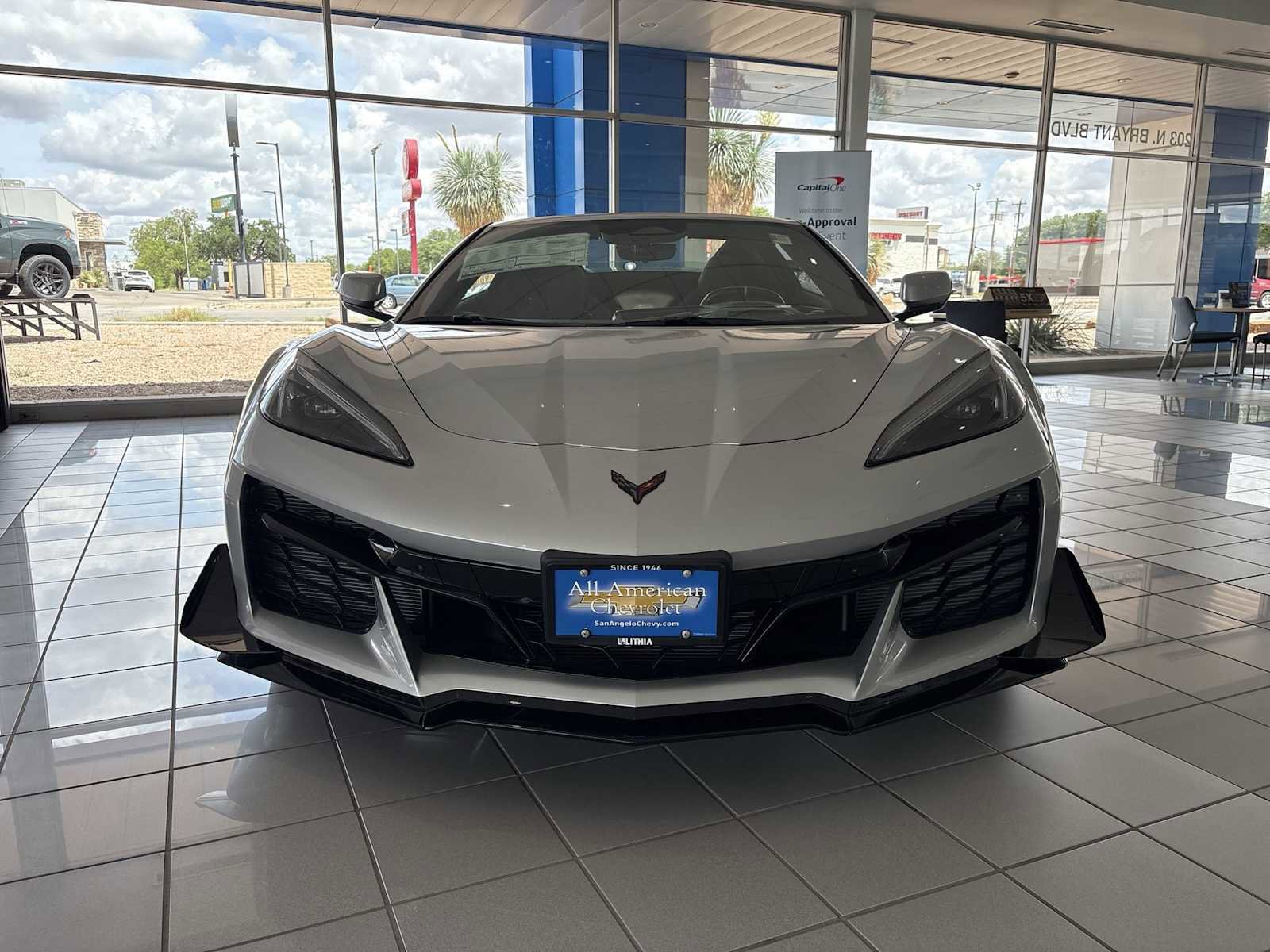 New 2026 Chevrolet Corvette Z06 w/ Z07 Performance Package RWD image 3