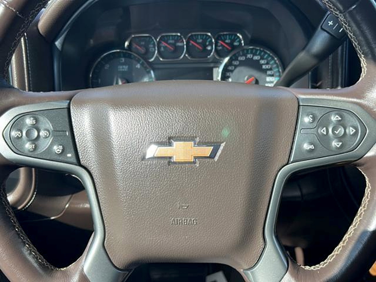 Used 2018 Chevrolet Silverado 1500 LTZ w/ High Desert Package AWD/4WD image 13