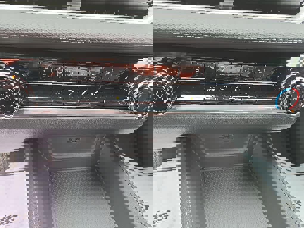 New 2026 Chevrolet Equinox LT image 24