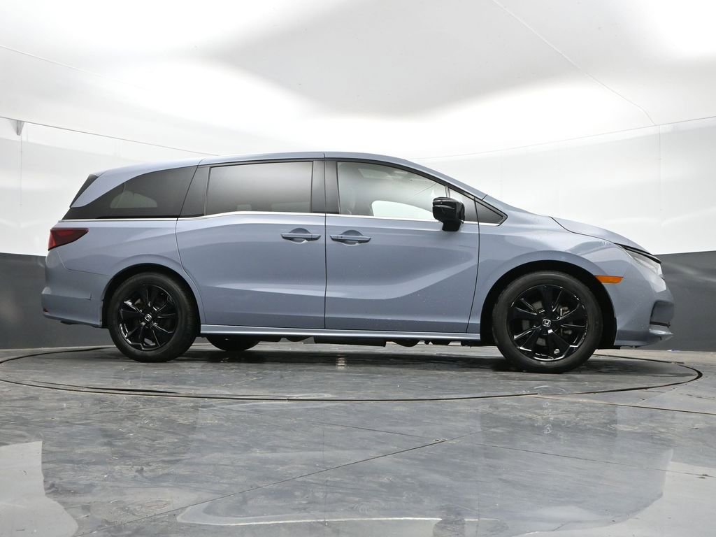 Used 2023 Honda Odyssey Sport image 35