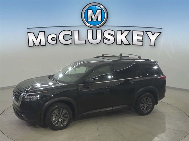 Used 2024 Nissan Pathfinder SV