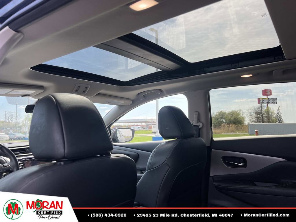 Used 2024 Nissan Murano SV AWD/4WD image 14