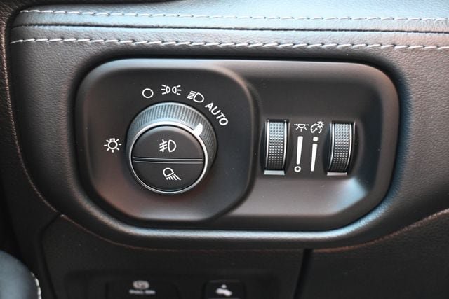 Used 2021 RAM 1500 Limited w/ Night Edition AWD/4WD image 40