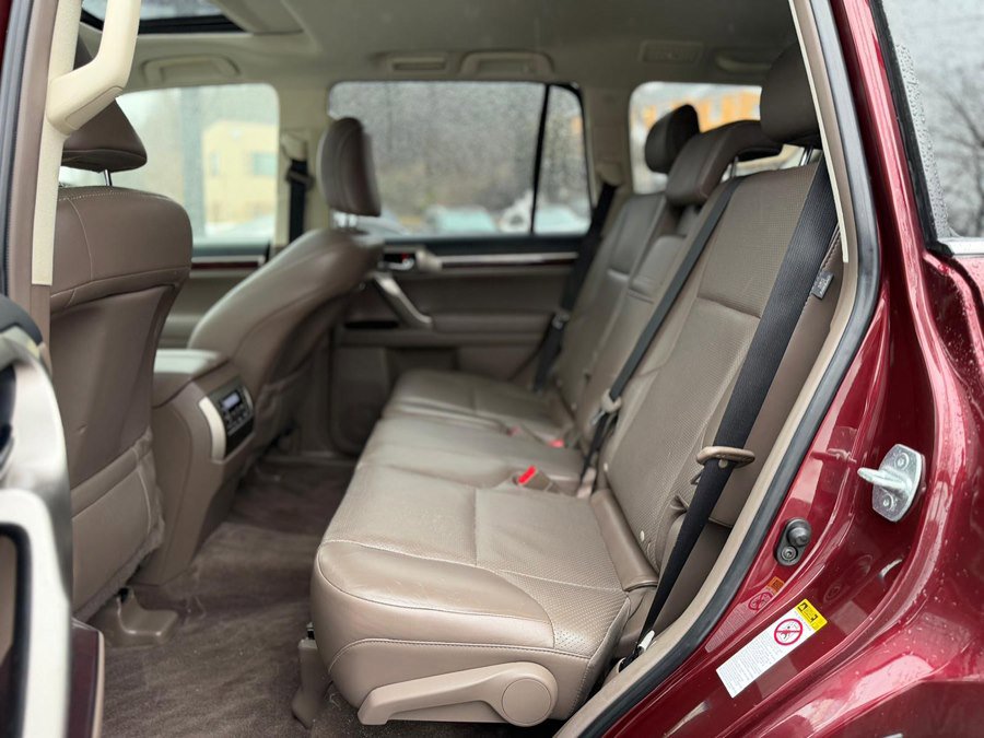 Used 2014 Lexus GX 460 Luxury w/ Driver Support Package image 18