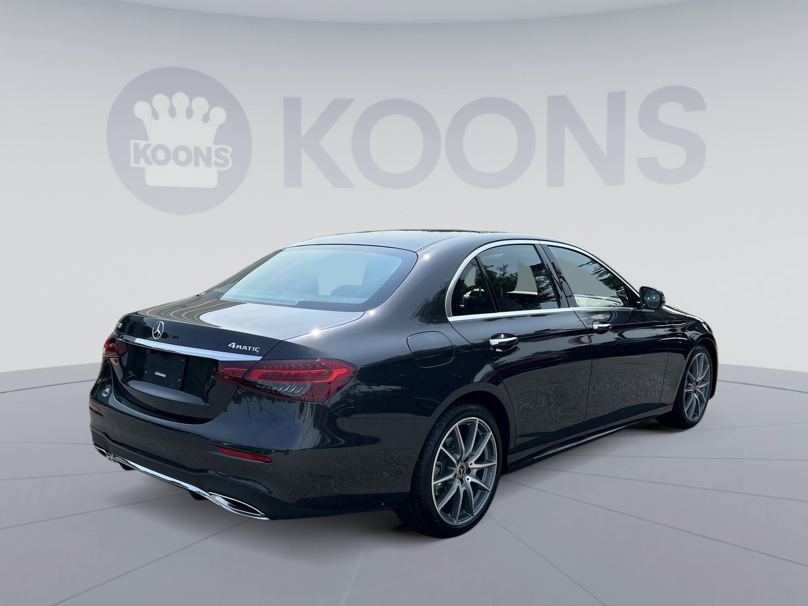 Used 2021 Mercedes-Benz E 350 4MATIC Sedan image 7