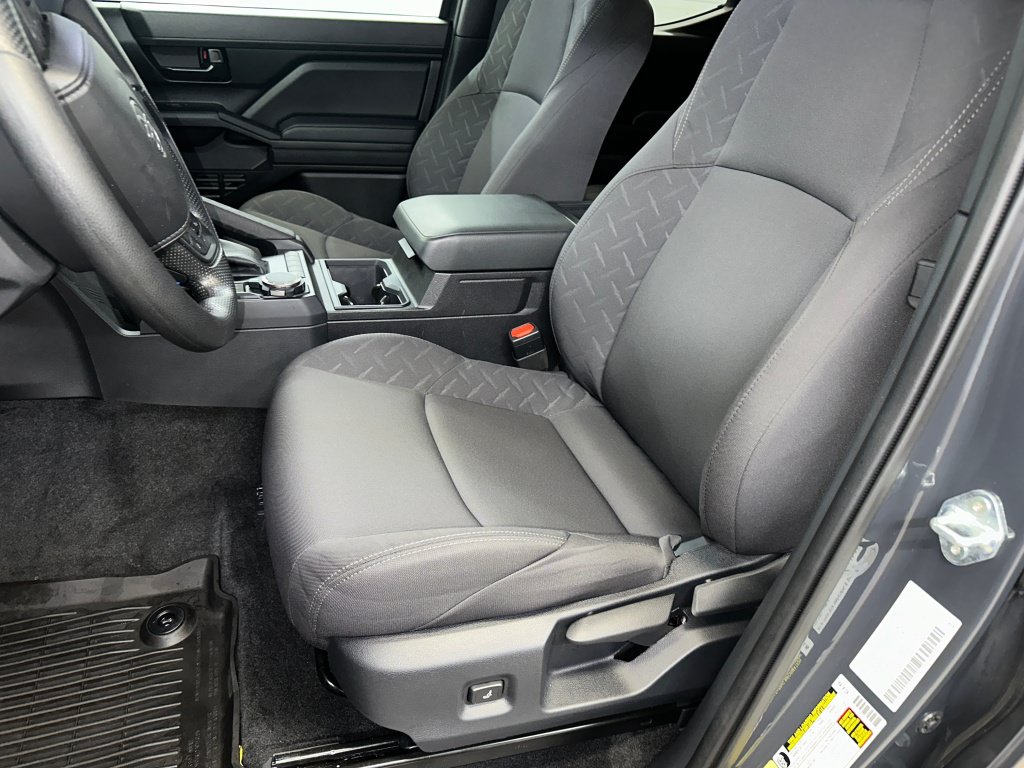 Used 2024 Toyota Tacoma SR AWD/4WD image 5