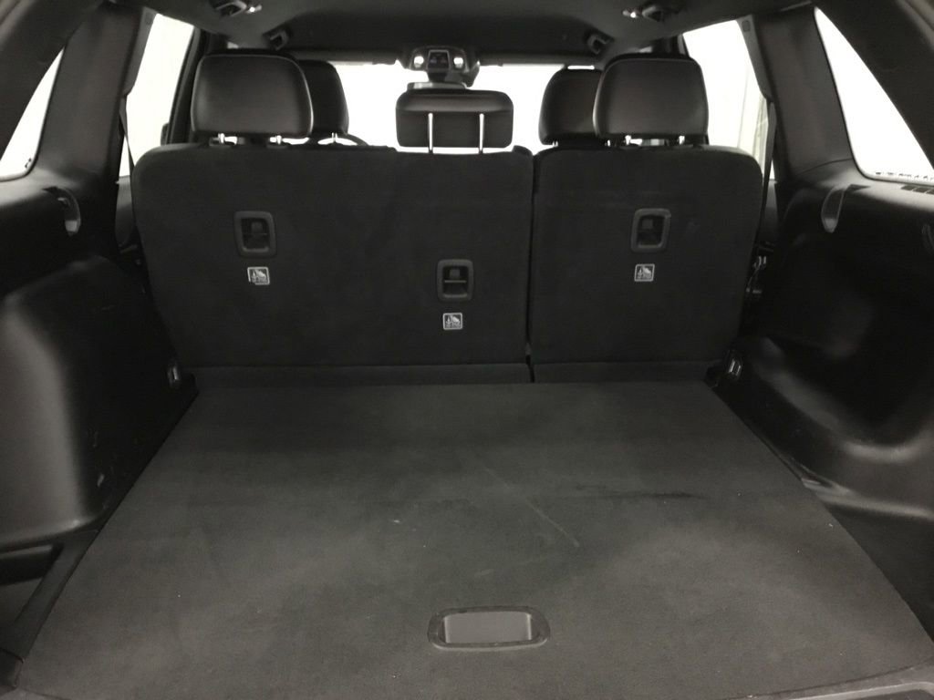 Used 2023 Jeep Grand Cherokee Altitude image 16