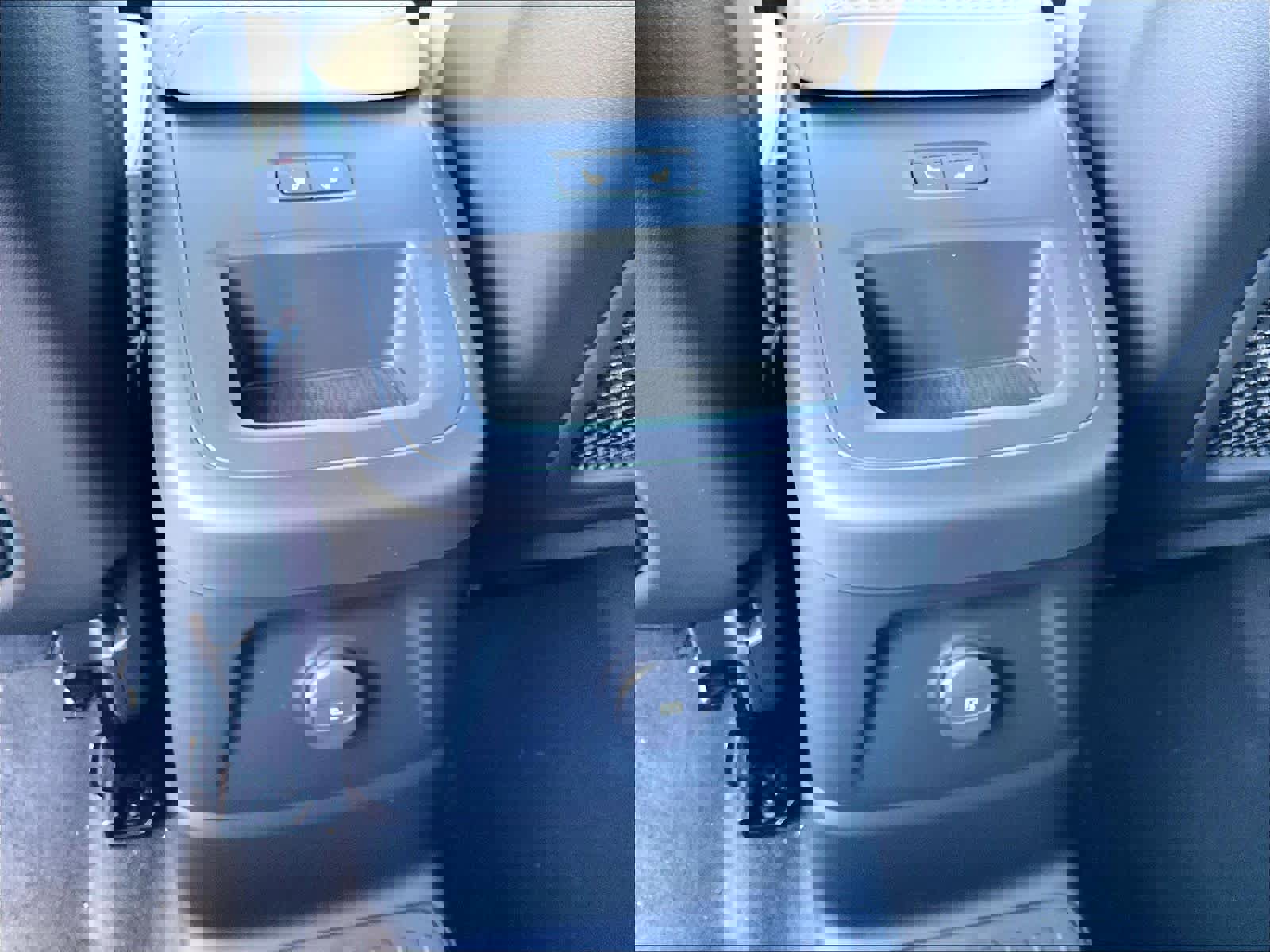 New 2026 Volvo XC60 T8 Plus w/ Protection Package Premier image 16