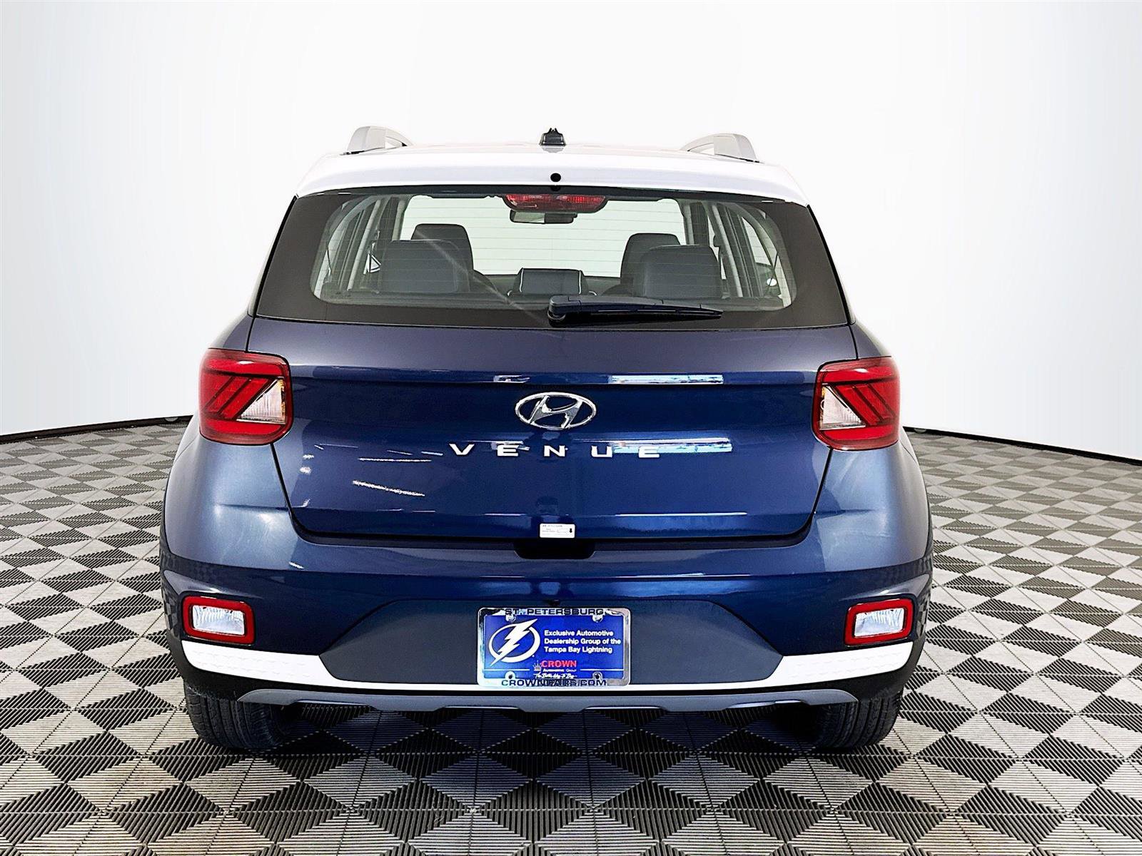 New 2025 Hyundai Venue Limited image 6