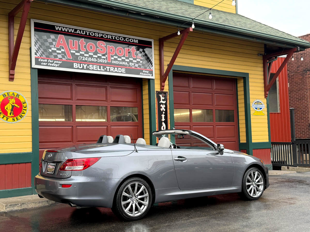 Used 2015 Lexus IS 250C 250 image 8