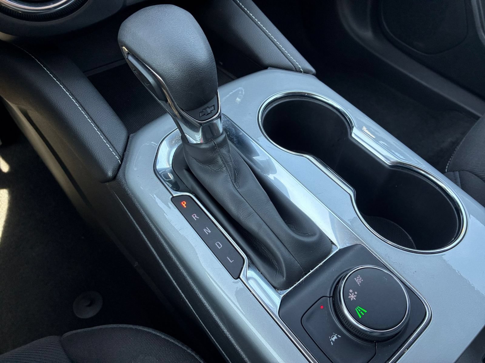 Used 2025 Chevrolet Blazer LT FWD image 37
