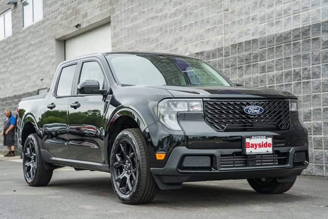 New 2026 Ford Maverick XLT w/ XLT Luxury Package AWD/4WD image 2