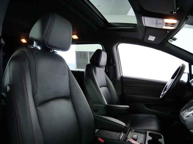 Used 2025 Honda Odyssey Sport-L image 12
