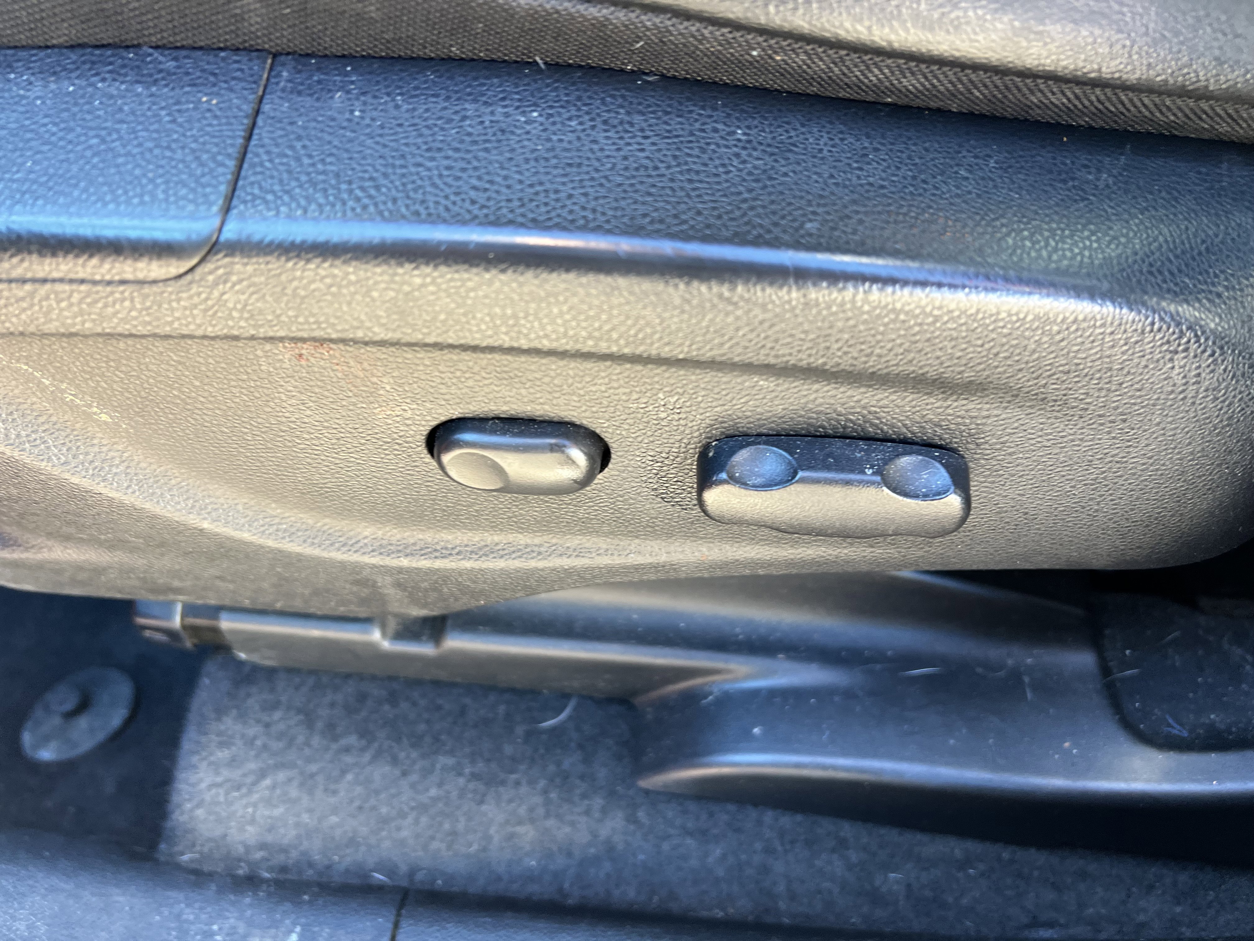 Used 2016 Chevrolet Trax LT w/ LT Convenience Package image 16