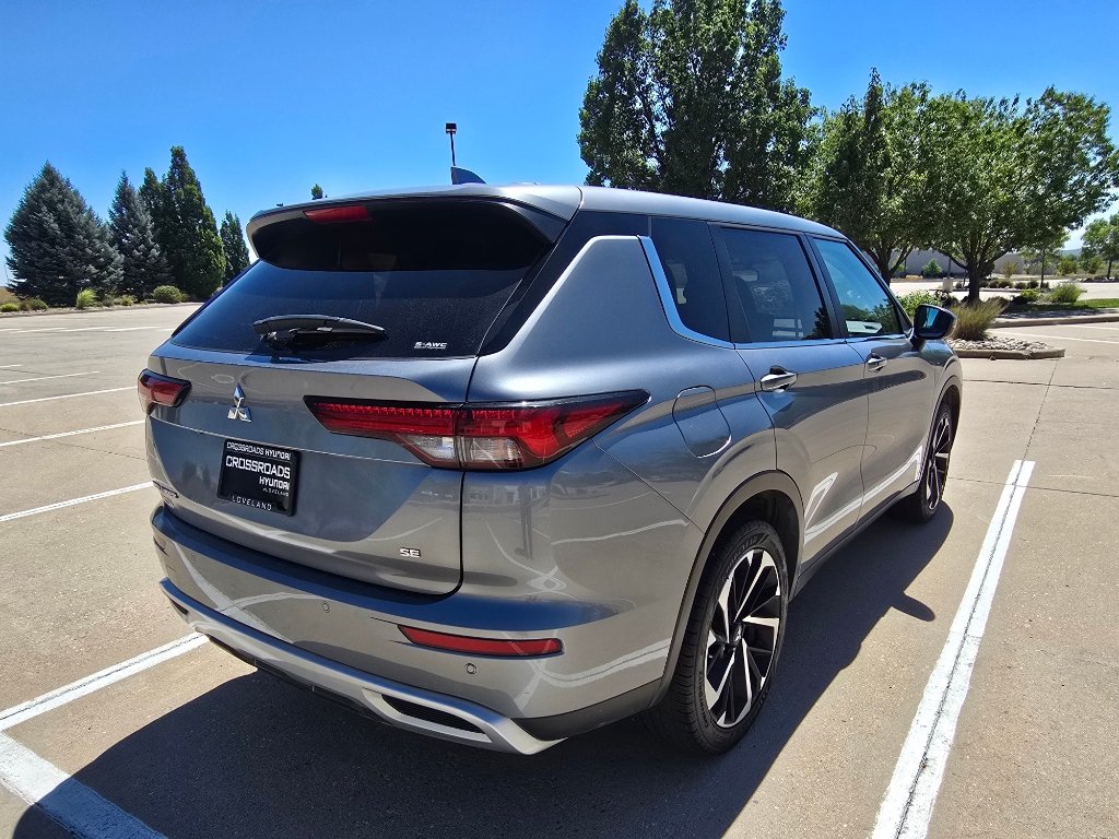 Used 2024 Mitsubishi Outlander SE AWD/4WD image 6