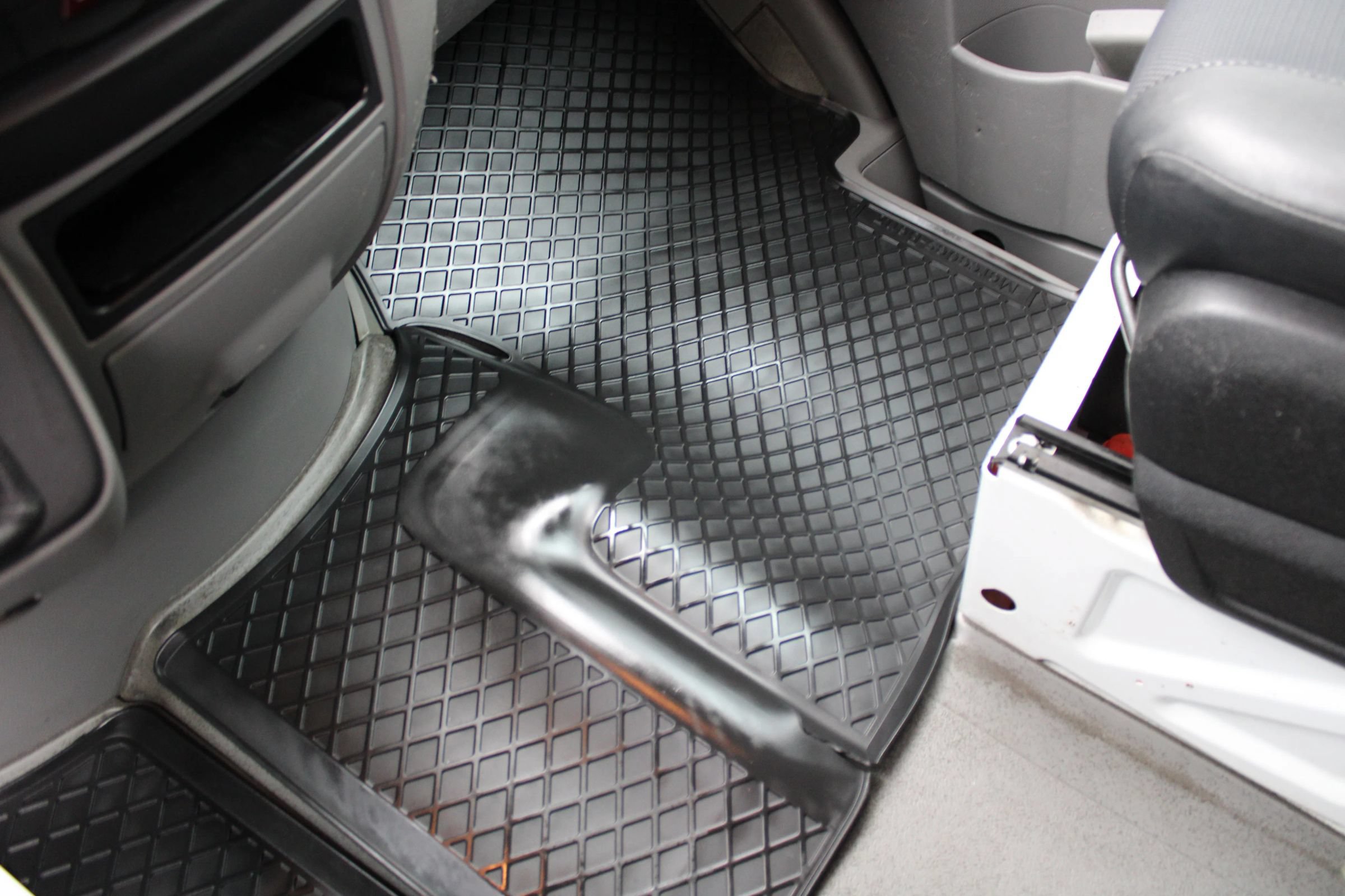 Used 2016 Mercedes-Benz Sprinter 2500 image 20