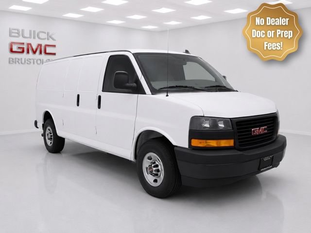 Used 2025 GMC Savana 3500 Extended RWD image 2