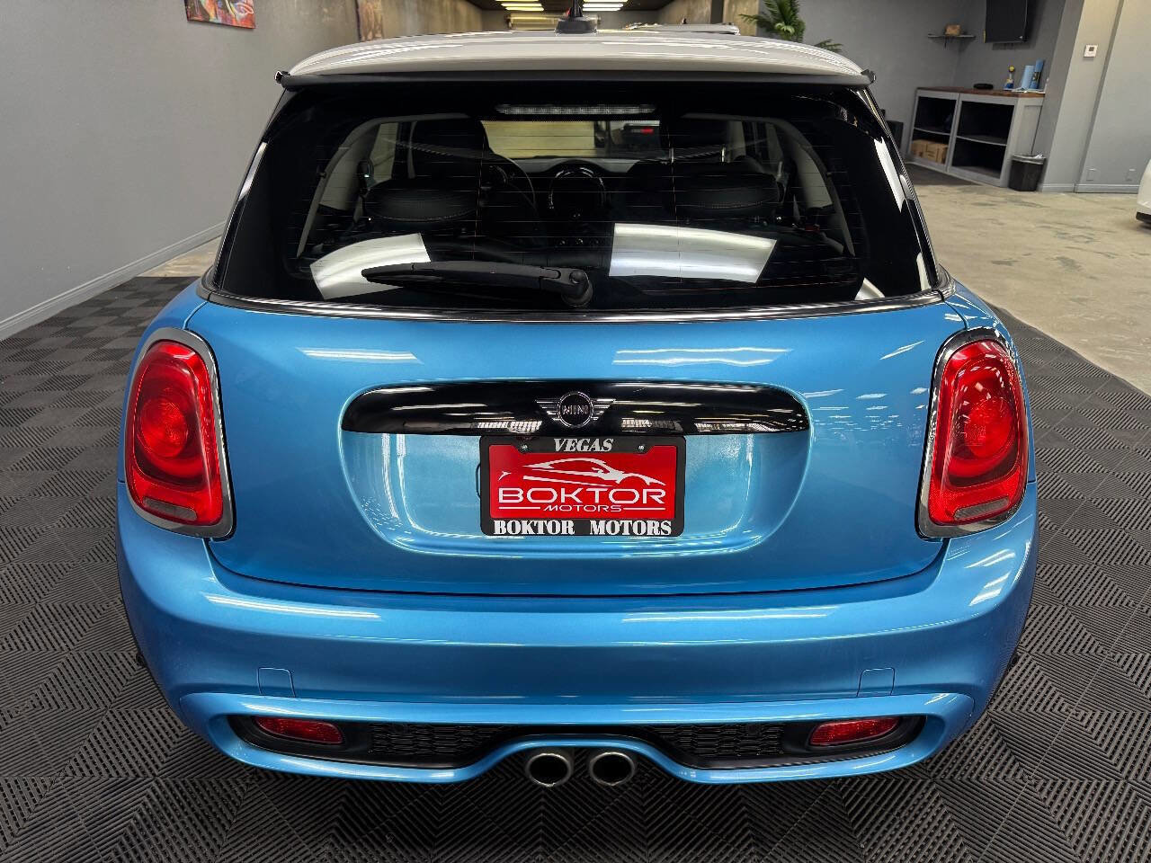 Used 2019 MINI Cooper S w/ Signature Upholstery Package image 12