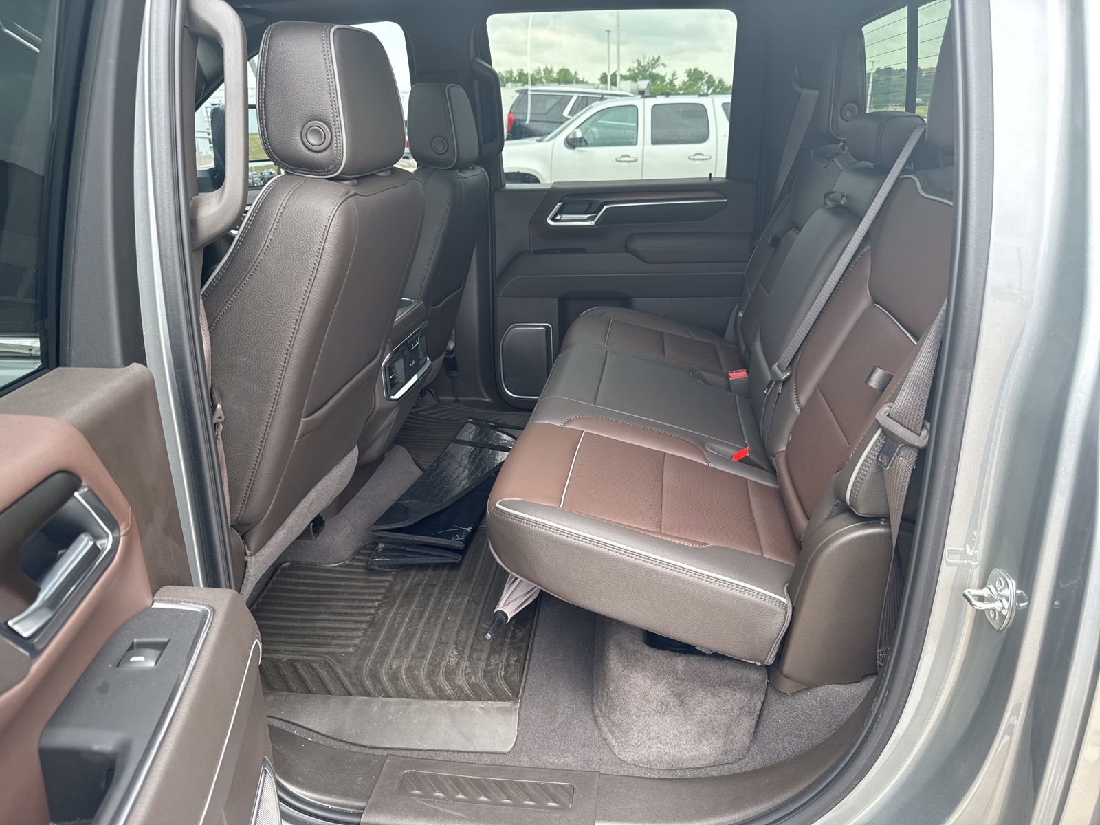 Used 2025 GMC Sierra 2500 Denali w/ Technology Package image 11