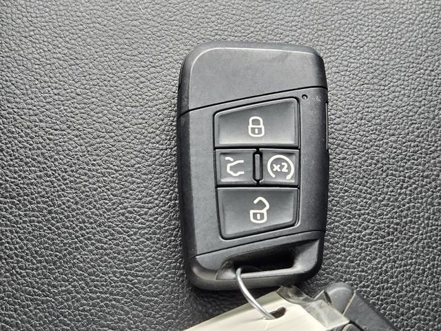 Used 2021 Volkswagen Jetta R-Line w/ R-Line Cold Weather Package image 22