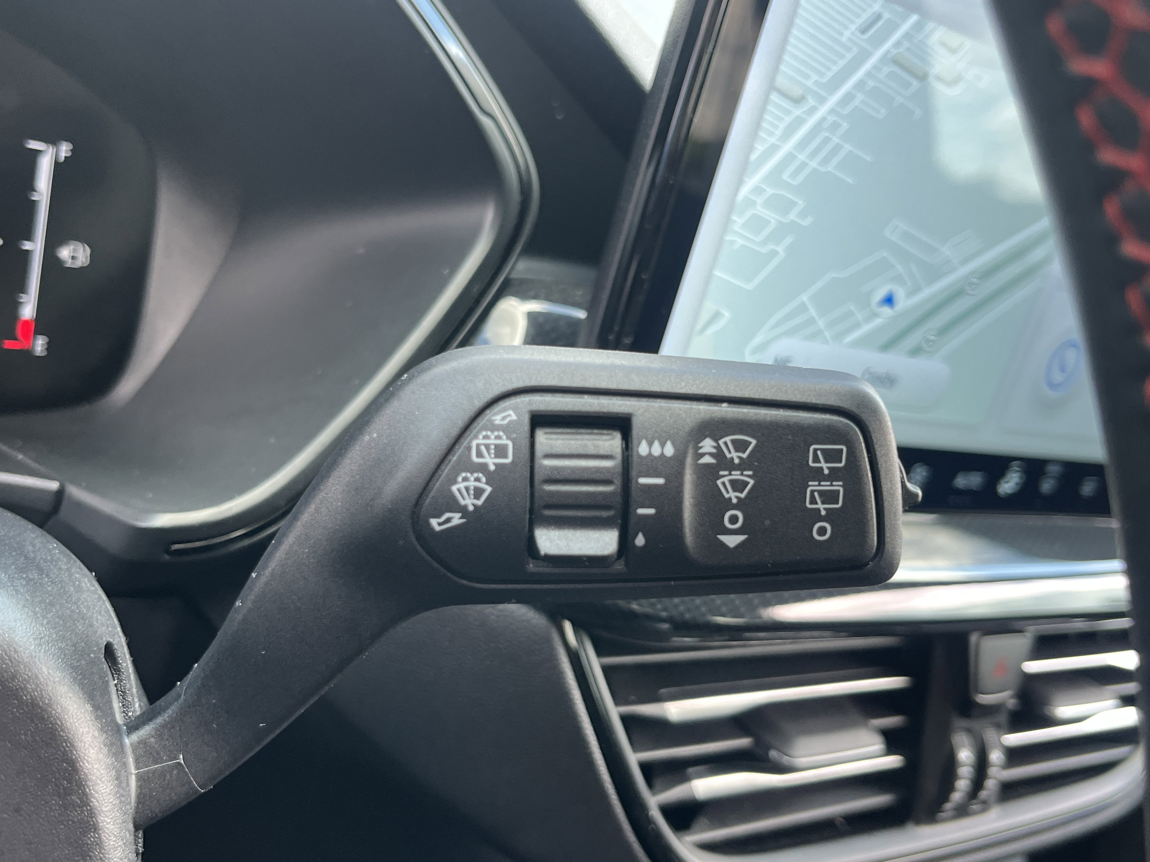 Used 2025 Ford Escape ST-Line w/ Tech Pack #1 image 22