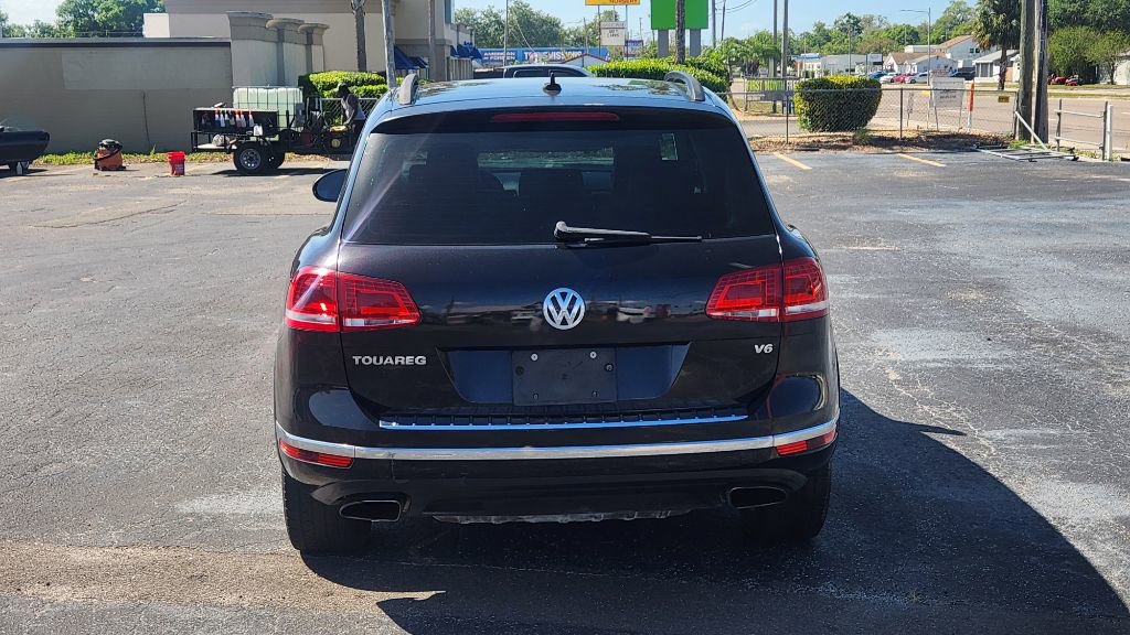 Used 2015 Volkswagen Touareg Sport AWD/4WD image 5