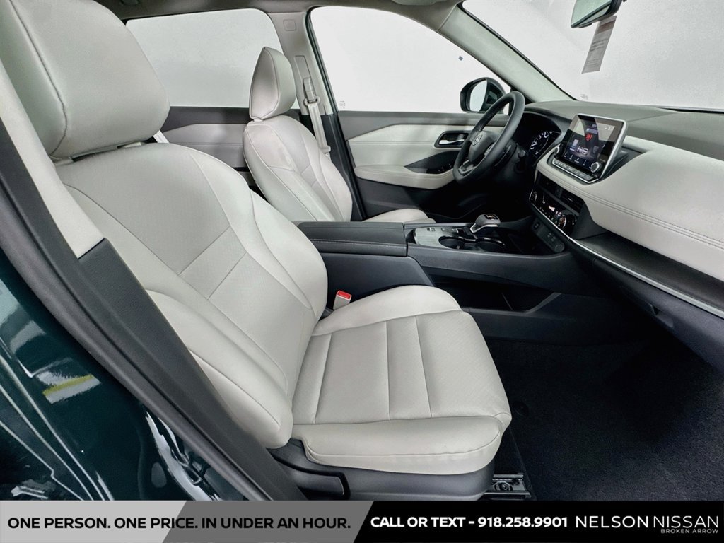 New 2026 Nissan Rogue Dark Armor FWD image 28