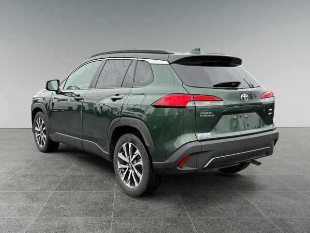 Used 2023 Toyota Corolla Cross XLE w/ Convenience Package image 3