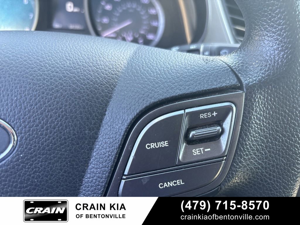 Used 2018 Hyundai Santa Fe SE w/ Cargo Package FWD image 23