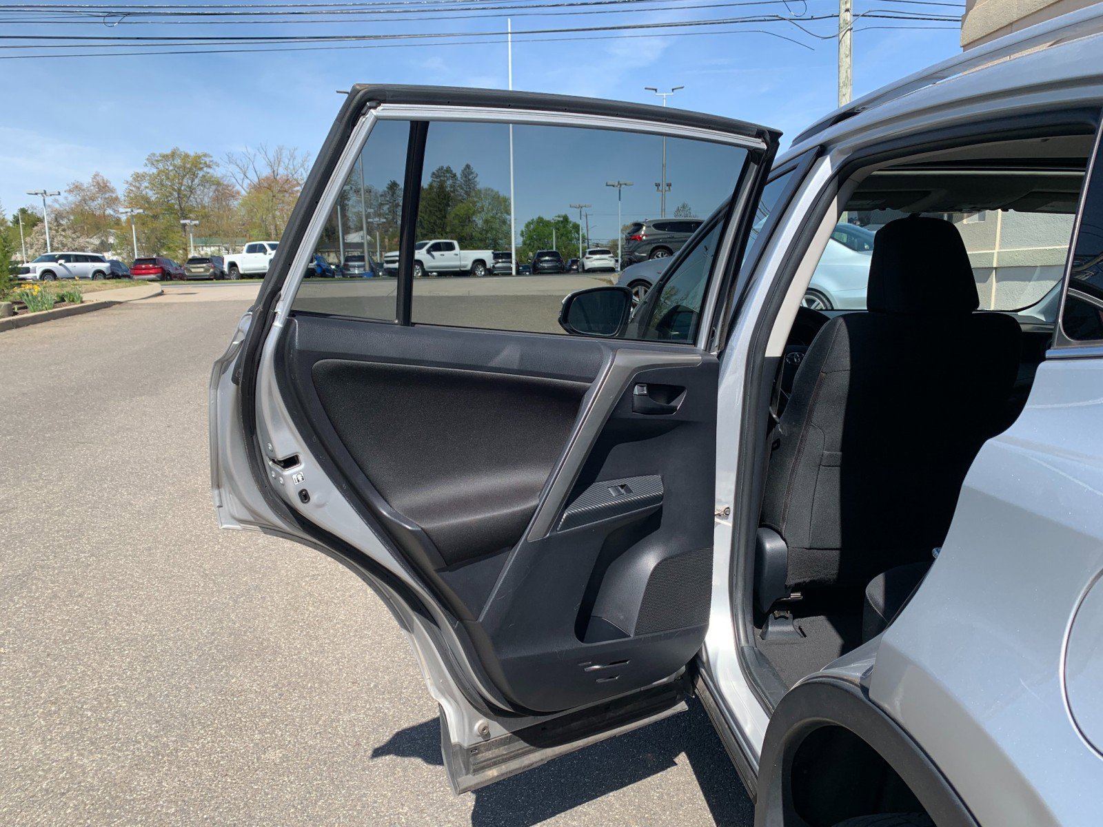 Used 2013 Toyota RAV4 XLE AWD/4WD image 29