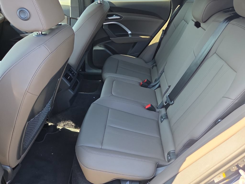 Certified 2025 Audi Q5 Premium w/ Convenience Package AWD/4WD image 12