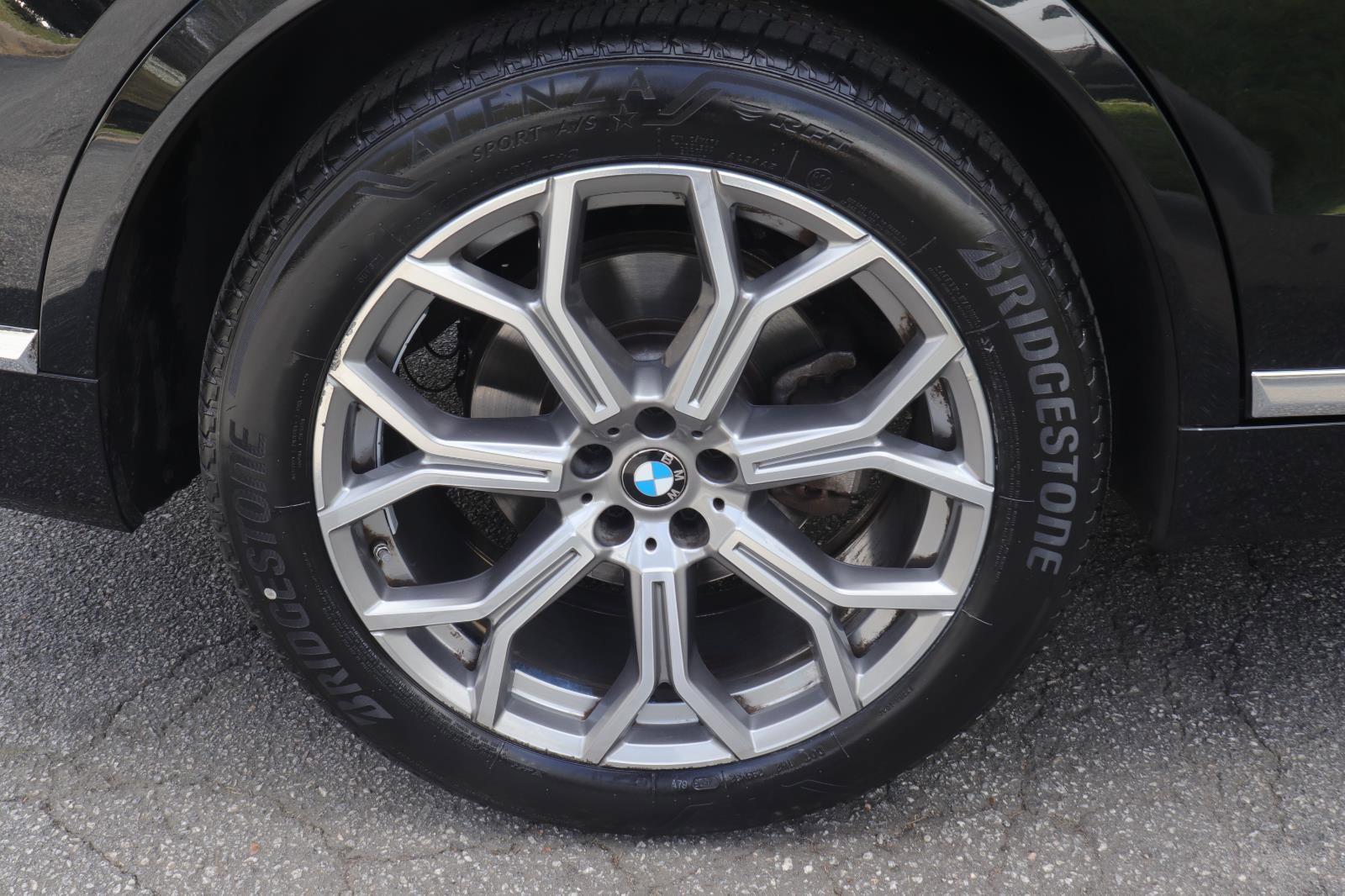 Used 2023 BMW X7 xDrive40i w/ Premium Package image 45