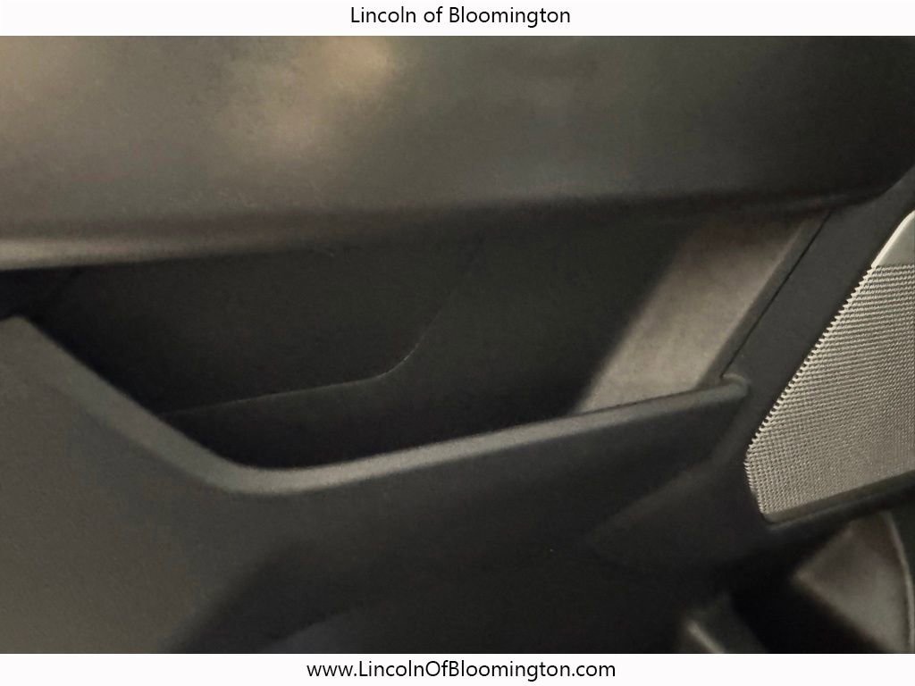 Used 2025 Ford F150 Lariat AWD/4WD image 43