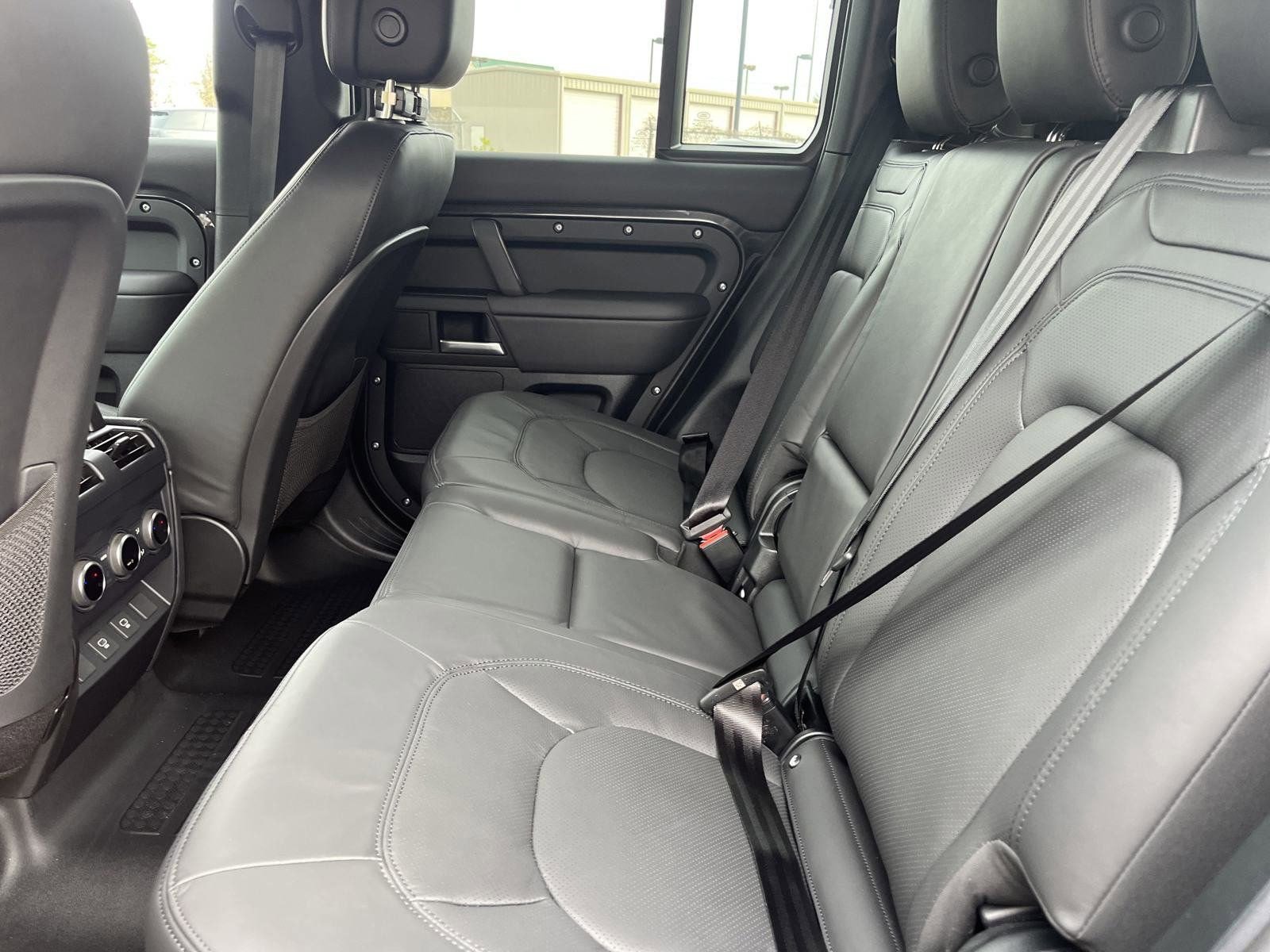 Used 2025 Land Rover Defender 130 Outbound image 21