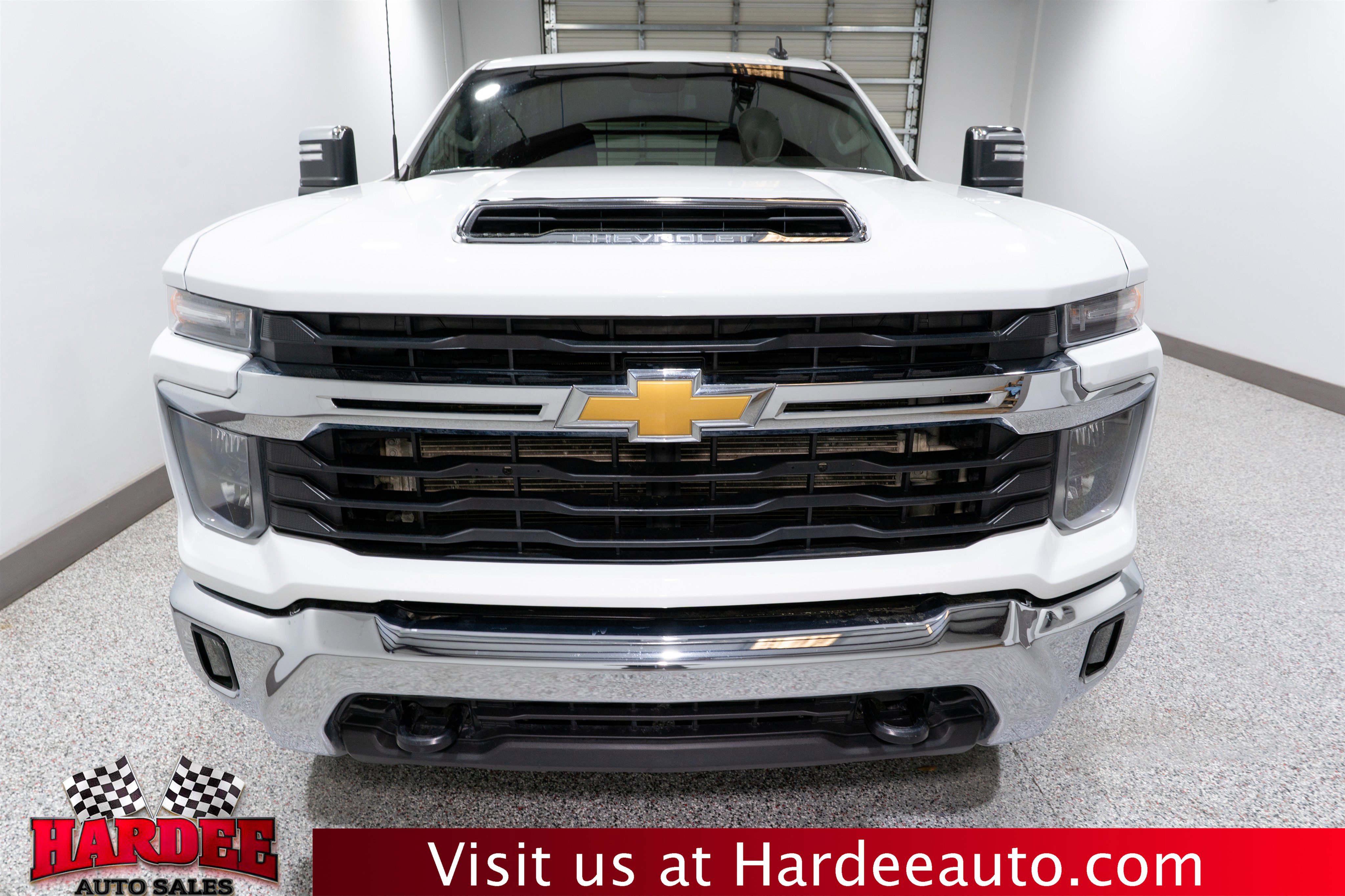 Used 2024 Chevrolet Silverado 2500 LT w/ Convenience Package image 7