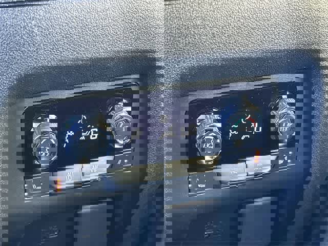 Used 2024 Chevrolet Traverse RS w/ LPO, Floor Liner Package image 22