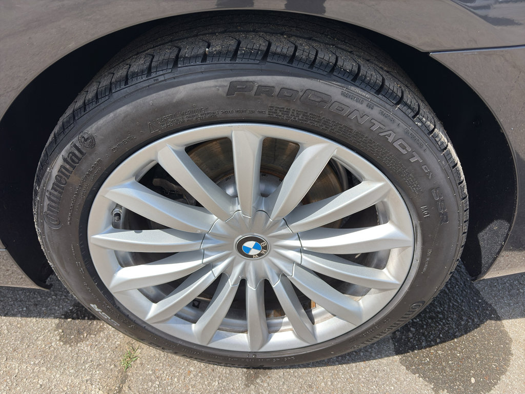 Used 2022 BMW 740i xDrive w/ Premium Package AWD/4WD image 21