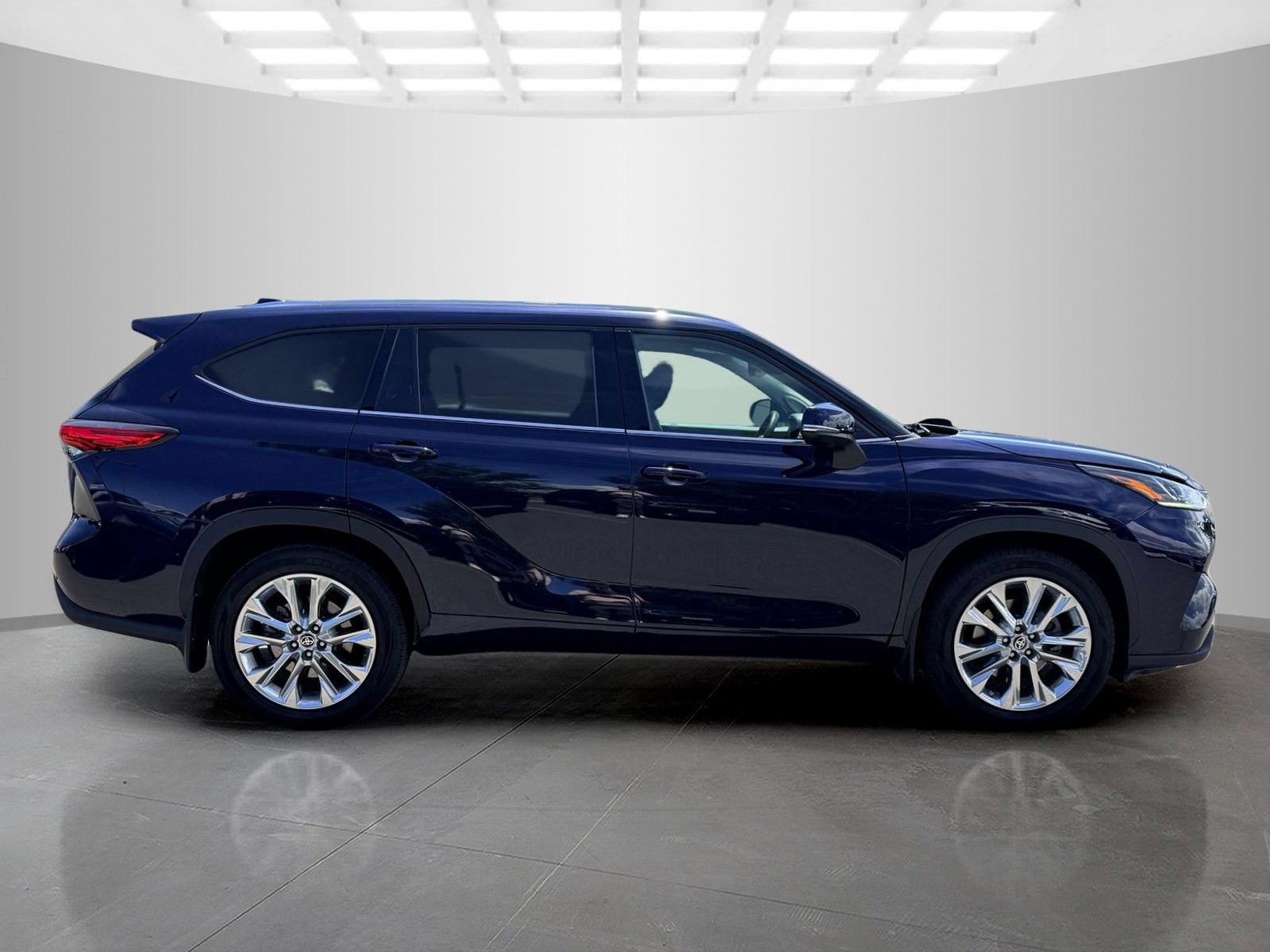 Used 2020 Toyota Highlander Limited AWD/4WD image 4
