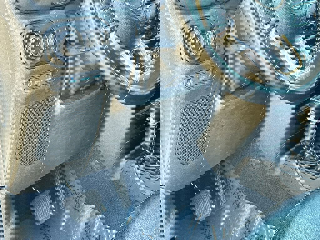 Used 2022 Jeep Wrangler Unlimited Sahara 4xe image 17