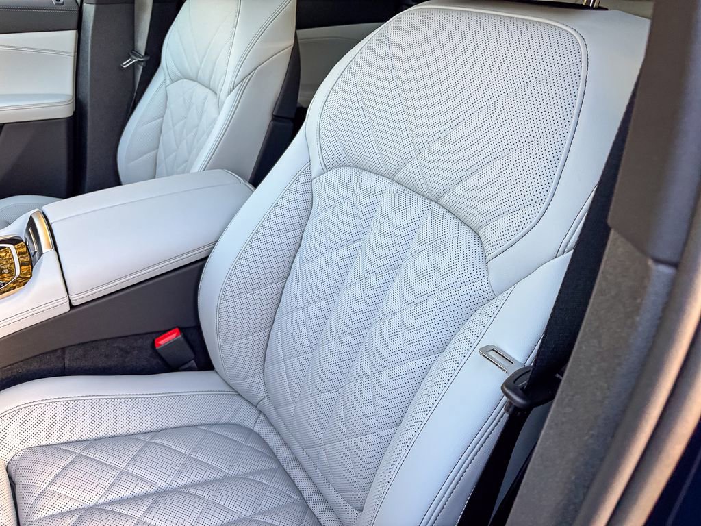 New 2026 BMW X6 xDrive40i image 13