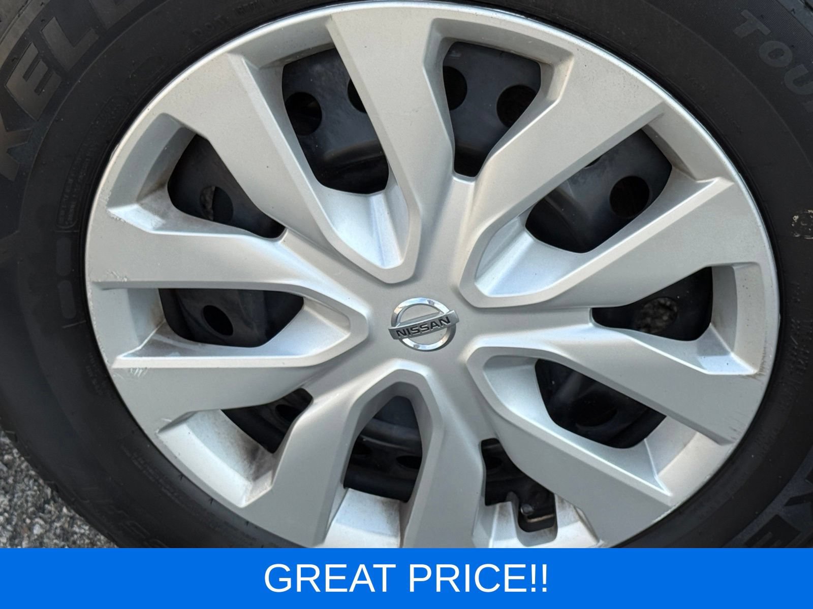 Used 2020 Nissan Rogue S AWD/4WD image 13