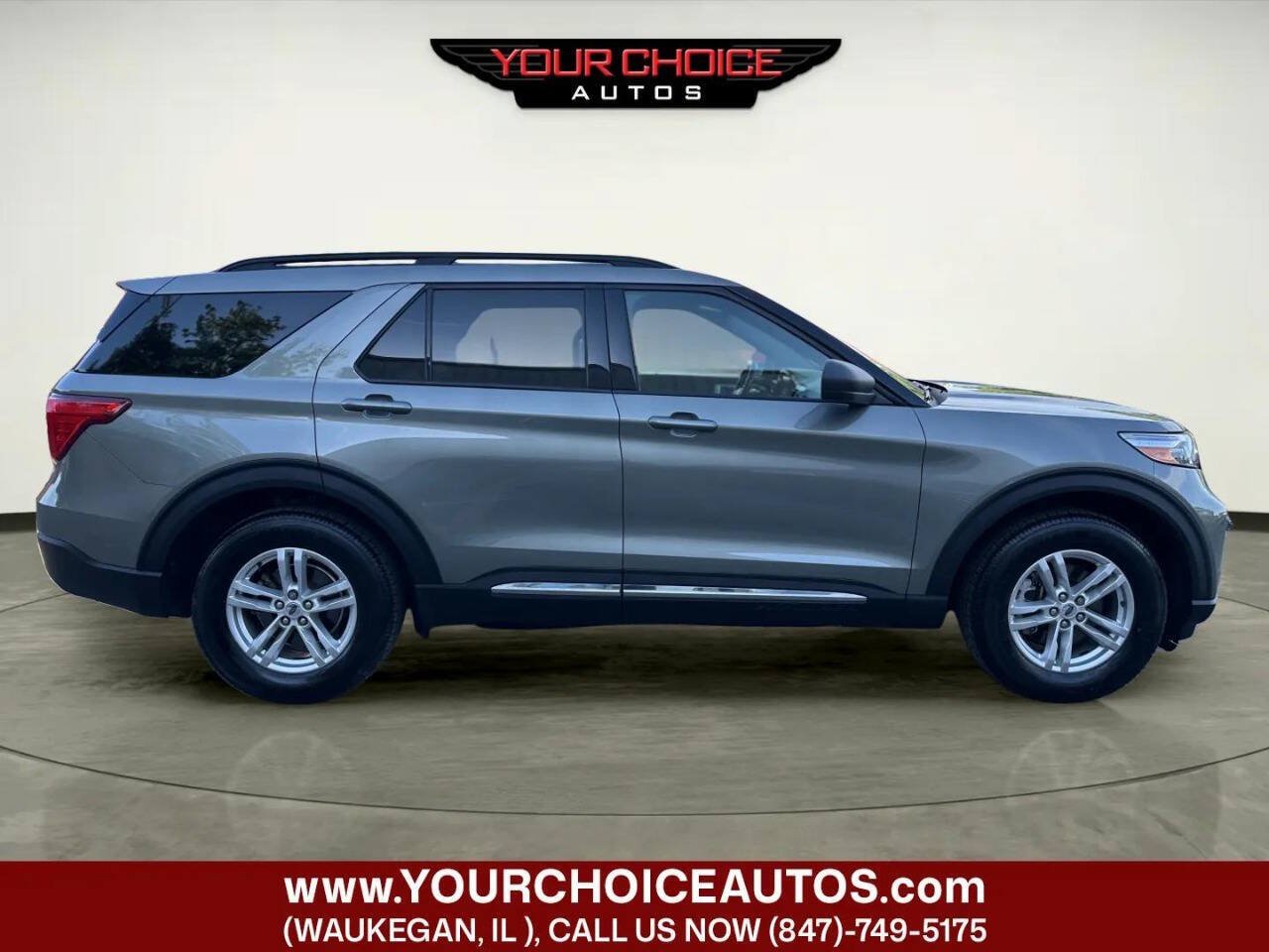 Used 2020 Ford Explorer XLT w/ Equipment Group 202A AWD/4WD image 6