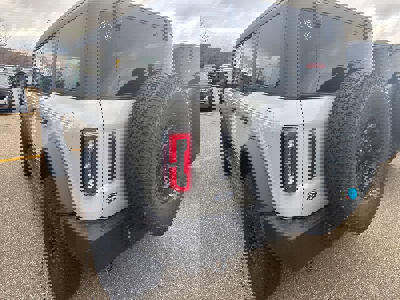 New 2026 Ford Bronco Outer Banks w/ Sasquatch Package image 6