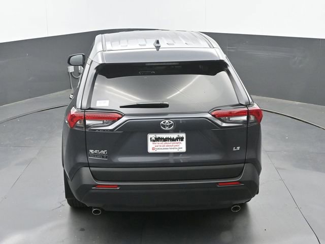 Used 2025 Toyota RAV4 LE FWD image 29