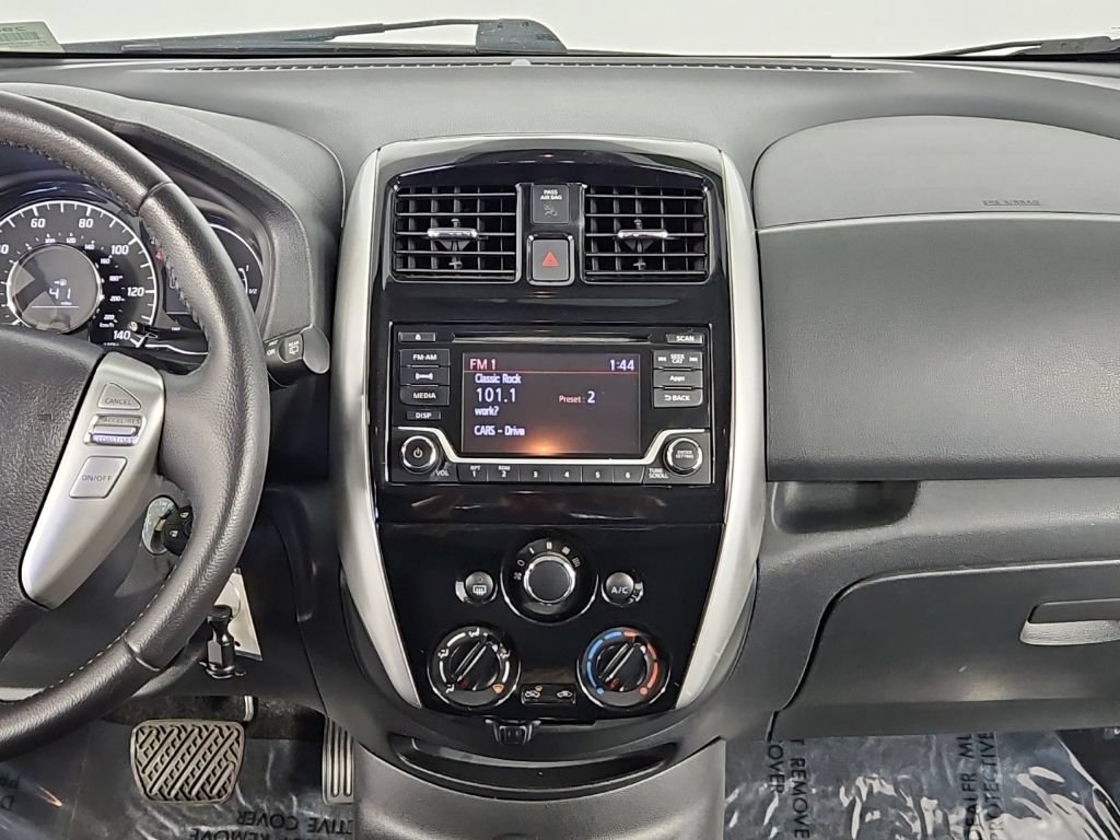 Used 2016 Nissan Versa Note SV FWD image 24
