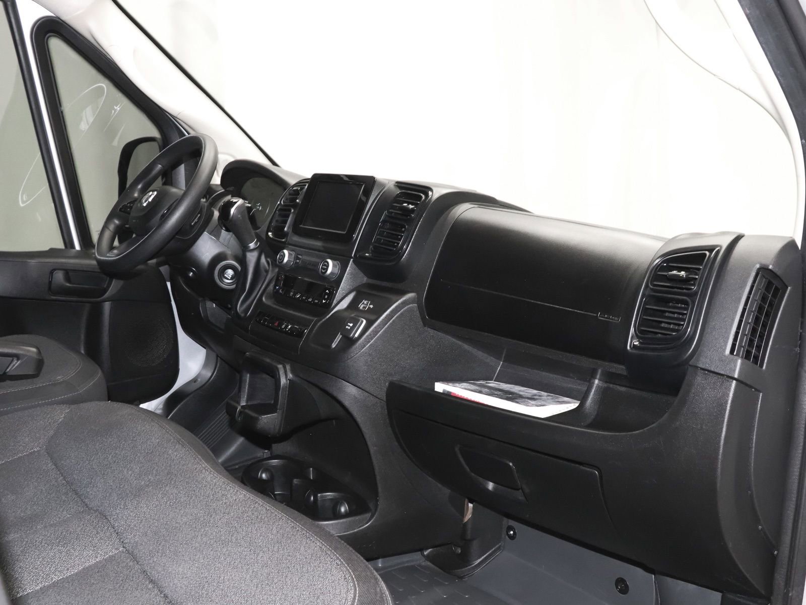 Used 2023 RAM ProMaster 2500 FWD image 22