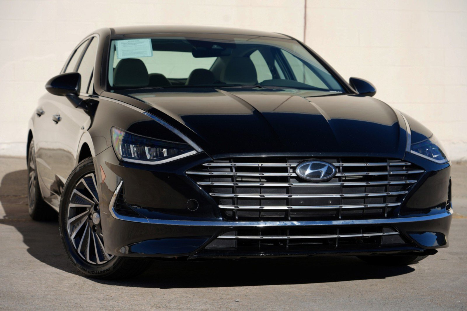 Used 2023 Hyundai Sonata SEL w/ Cargo Package FWD image 2