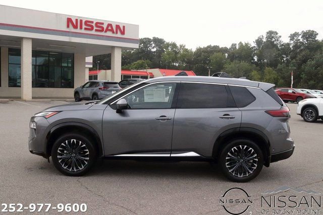 New 2026 Nissan Rogue Platinum w/ Platinum Premium Package image 4