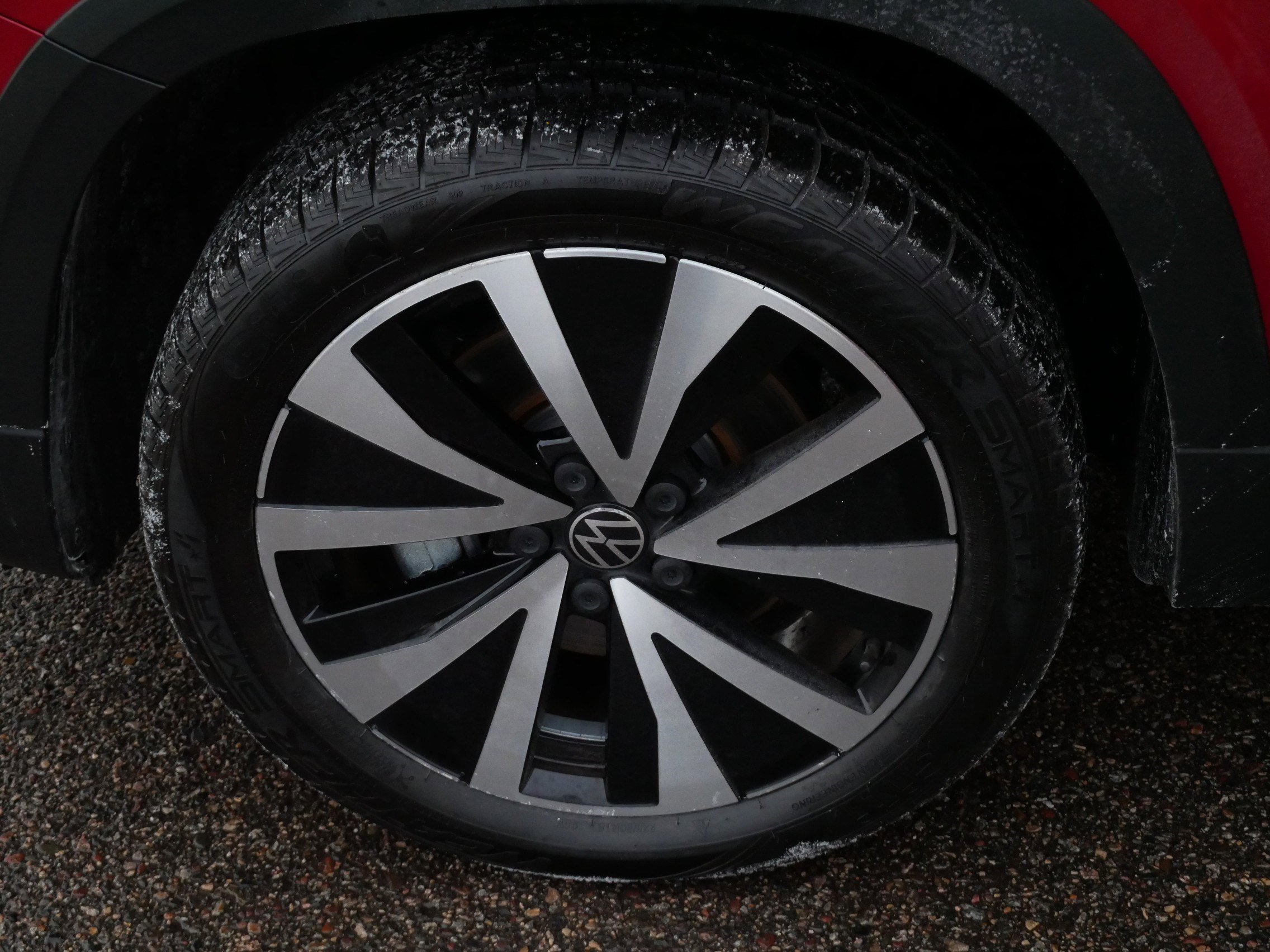 Certified 2023 Volkswagen Taos SE w/ Panoramic Sunroof Package image 15